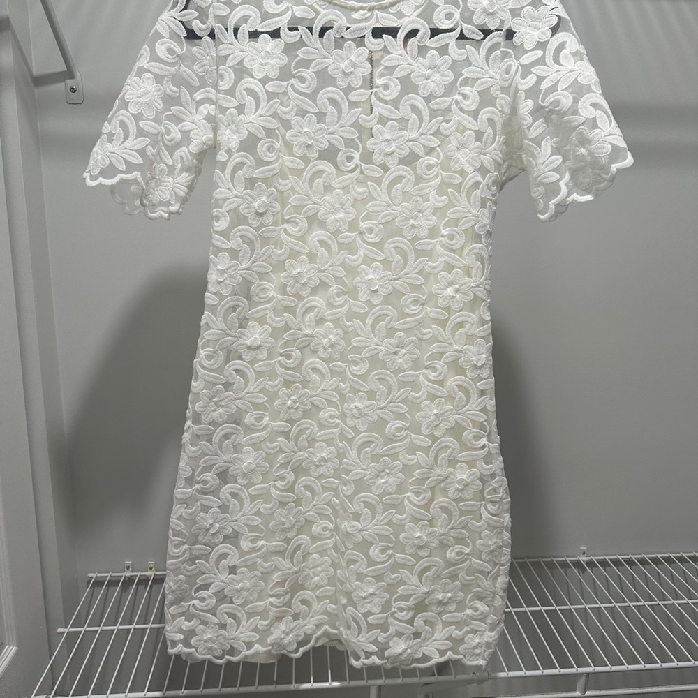 Elegant White Lace Dress